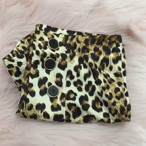 Leopard high waisted shorts - Picture 6 of 7